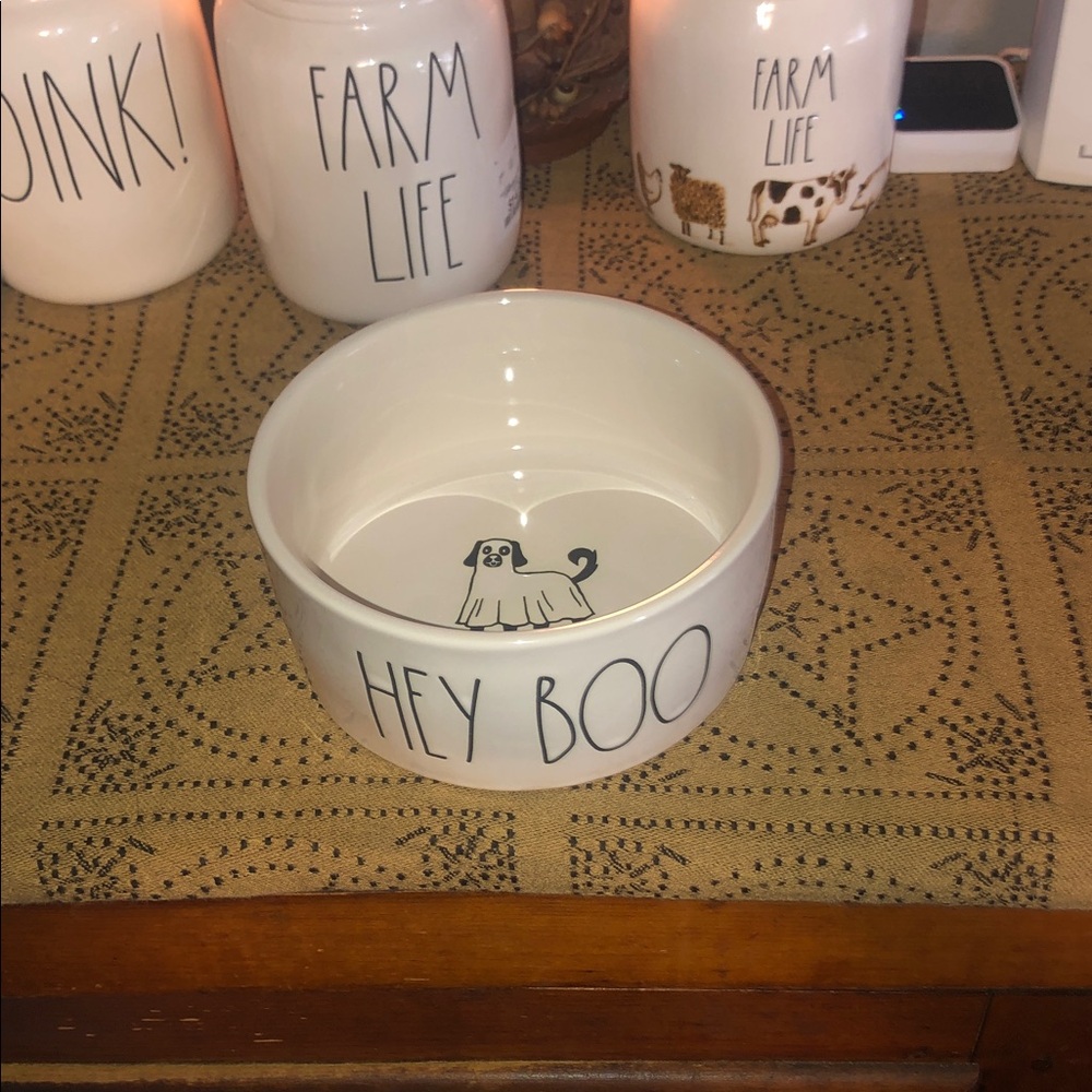 Rae Dunn HEY BOO Dog Bowl (Ghost Dog Inside)